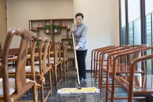 深圳學(xué)校醫(yī)院保潔消毒標(biāo)準(zhǔn)全解析：專業(yè)清潔守護健康安全